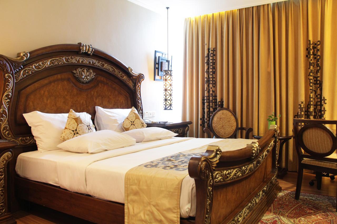 The Royal Surakarta Heritage - Handwritten Collection Экстерьер фото